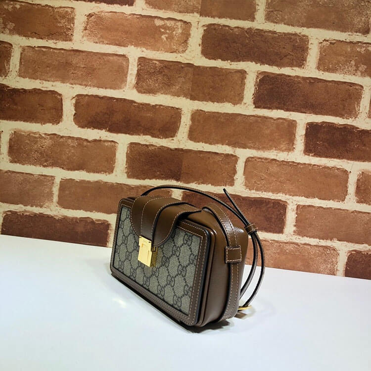 G*u*i gg mini bag with clasp closure