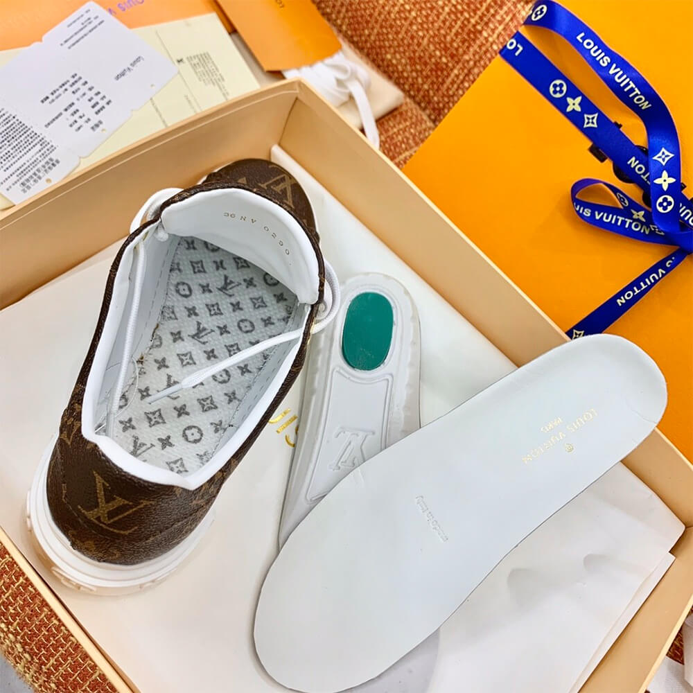 TIME OUT SNEAKER