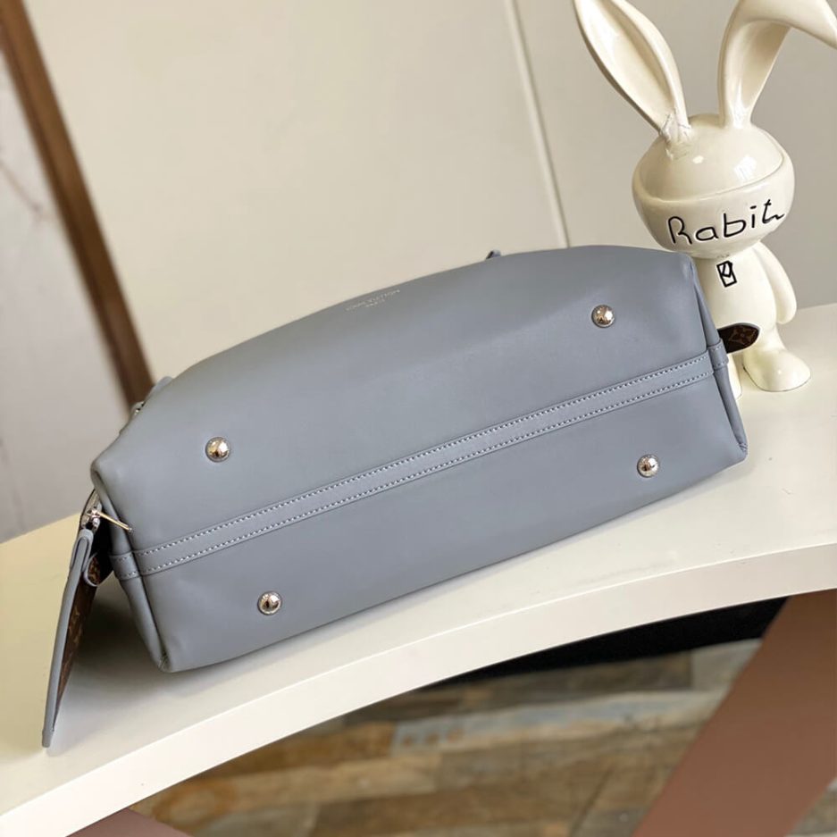LV CarryAll MM